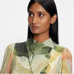 Ted Baker Emilee Leaf Print Top in Green in Size 2/AU 10 for rent on The Volte - image 2