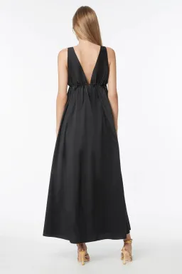 Manning Cartell Fantasy Island Maxi Dress Black Size AU 12 for rent on The Volte - image 3