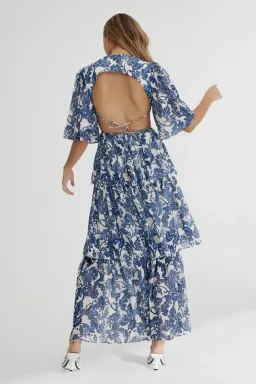 Significant Other Scarlett Maxi Dress Blue White Floral Size 6 for rent on The Volte - image 3