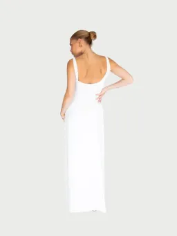 Isabelle Quinn Daisy Maxi Dress in Ivory Size 6 for rent on The Volte - image 3