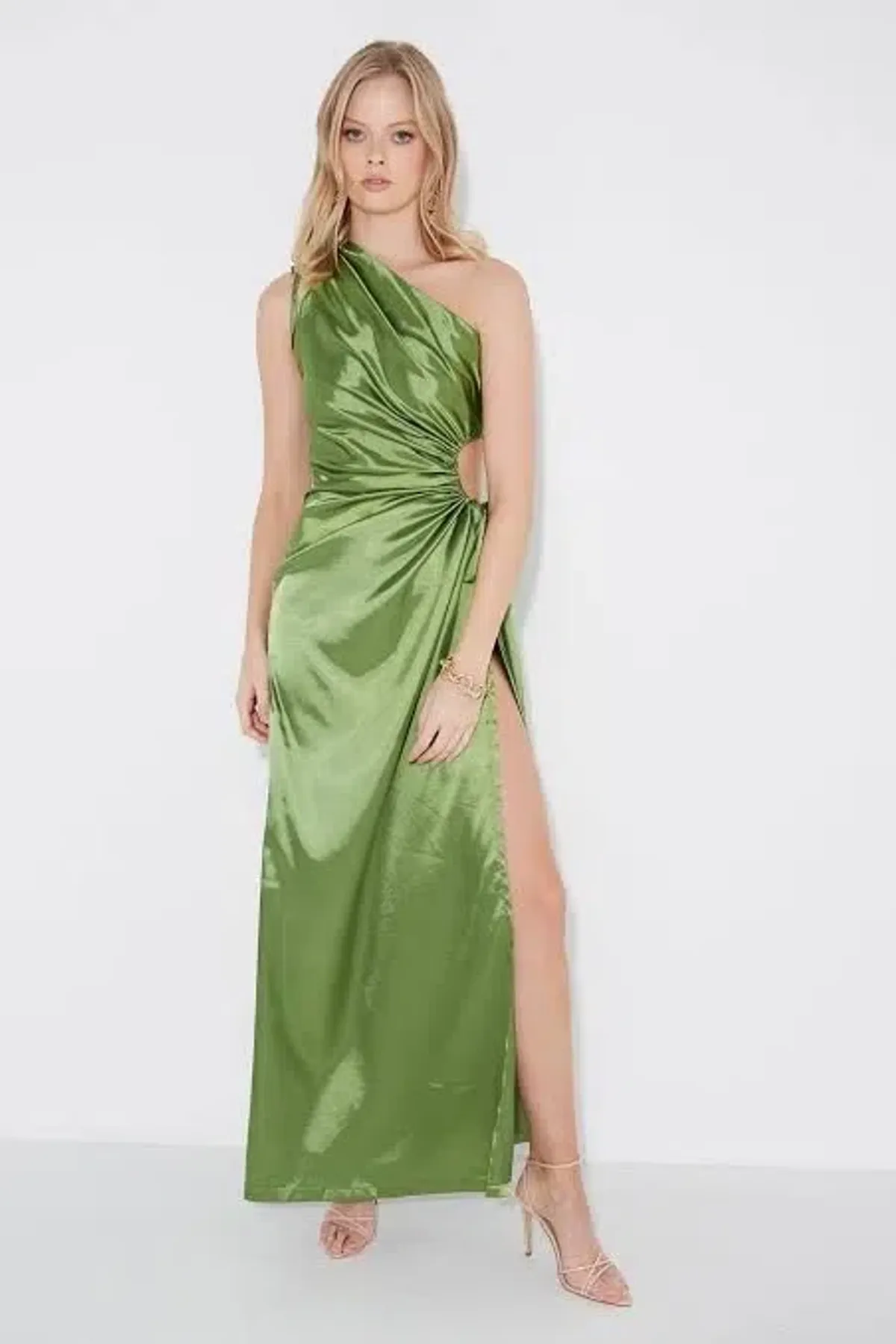 Sonya Moda Nour Maxi Dress Green Size Small / AU 8 for rent on The Volte - main image