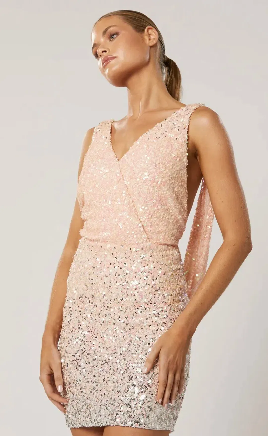 Winona Zaila Short Dress Sequin Size XS / Au 6 for rent on The Volte - main image