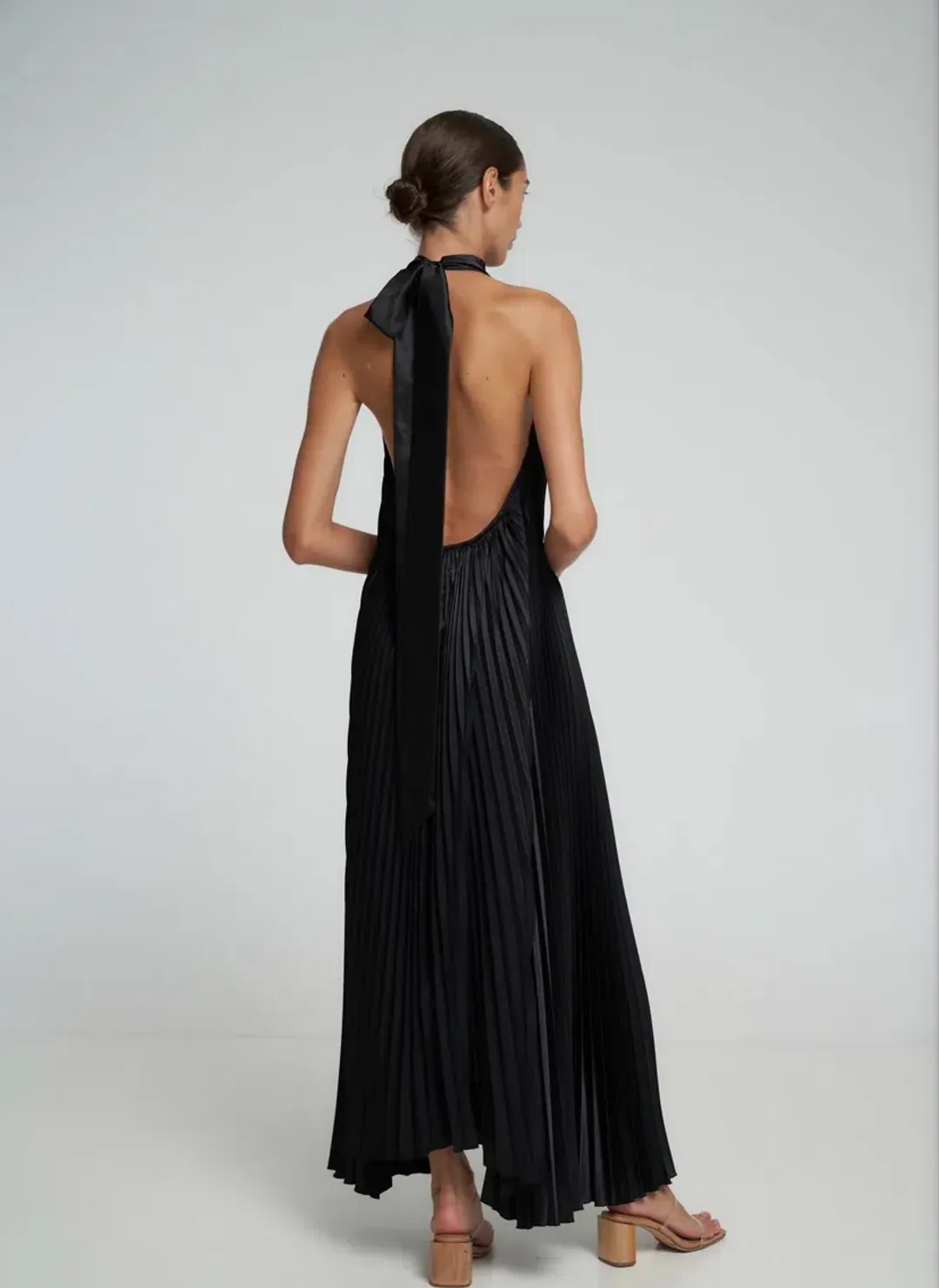 L'Idee Opera Gown Black Size AU 8 for rent on The Volte - main image