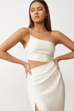 Lexi Delta Dress Oyster Size 6 for rent on The Volte - image 3