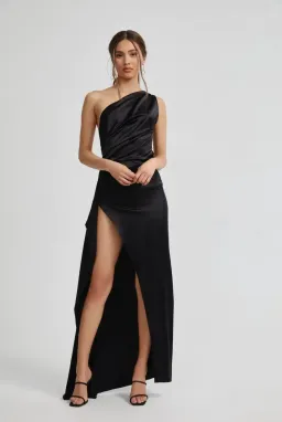 Lexi Samira Dress Black Size 6 for rent on The Volte - image 1