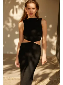 Bec & Bridge Black Reba Midi Dress Size AU 6 for rent on The Volte - image 2