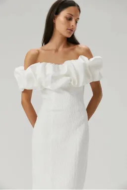 Misha Emberlyn Midi Dress Size 6/XS for rent on The Volte - image 2
