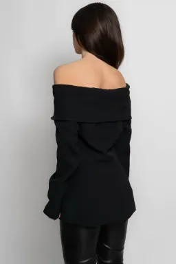 Sierra Darien Cut Out Shoulder Jacket and High Waist Loose Pants Set Black Size M / AU 10 for rent on The Volte - image 3