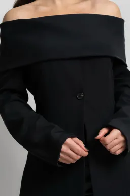 Sierra Darien Cut Out Shoulder Jacket and High Waist Loose Pants Set Black Size M / AU 10 for rent on The Volte - image 4