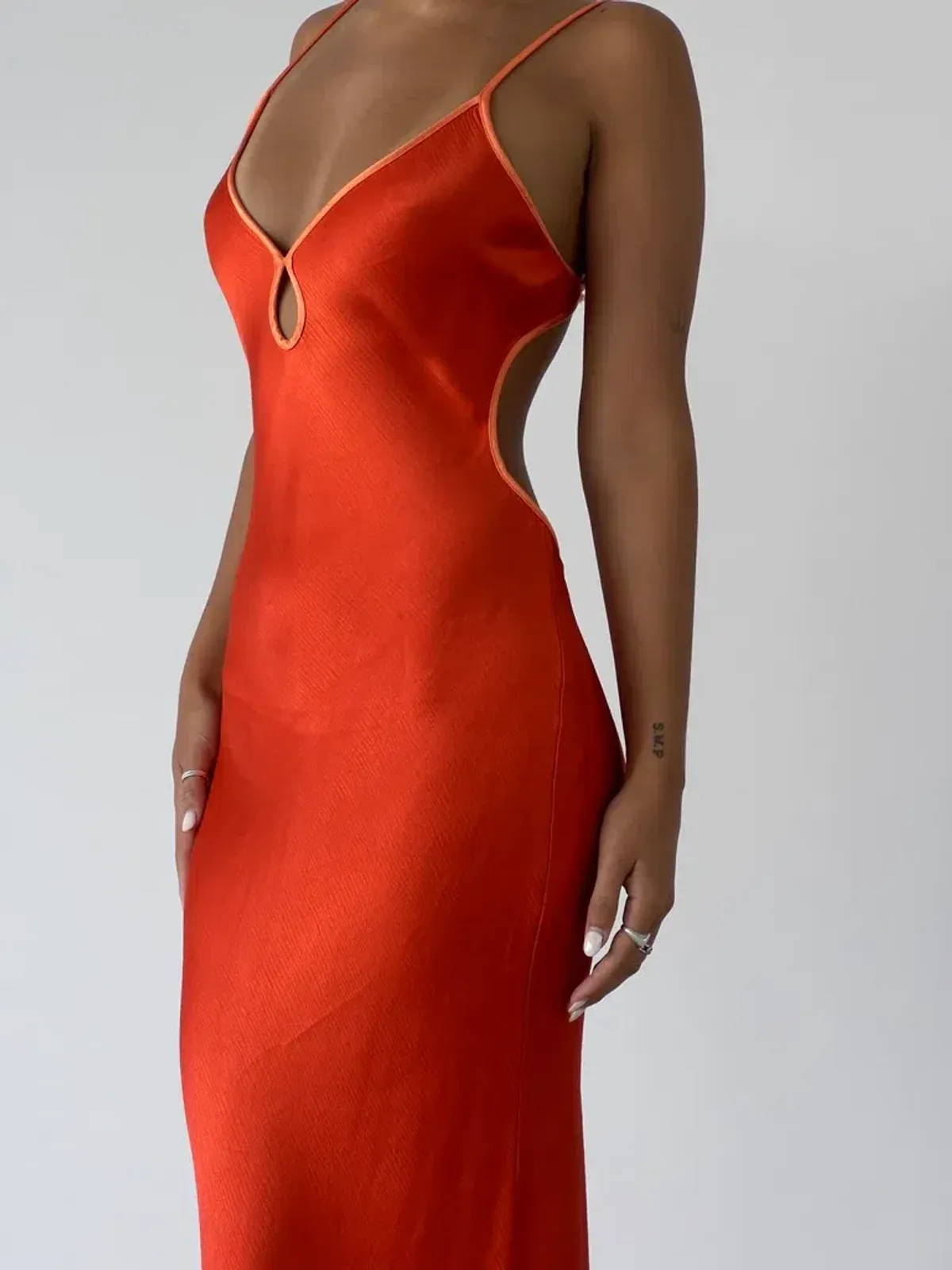 Bec & Bridge Cedar City Maxi Dress in Turmeric & Fire Red Size 16 - Image 2