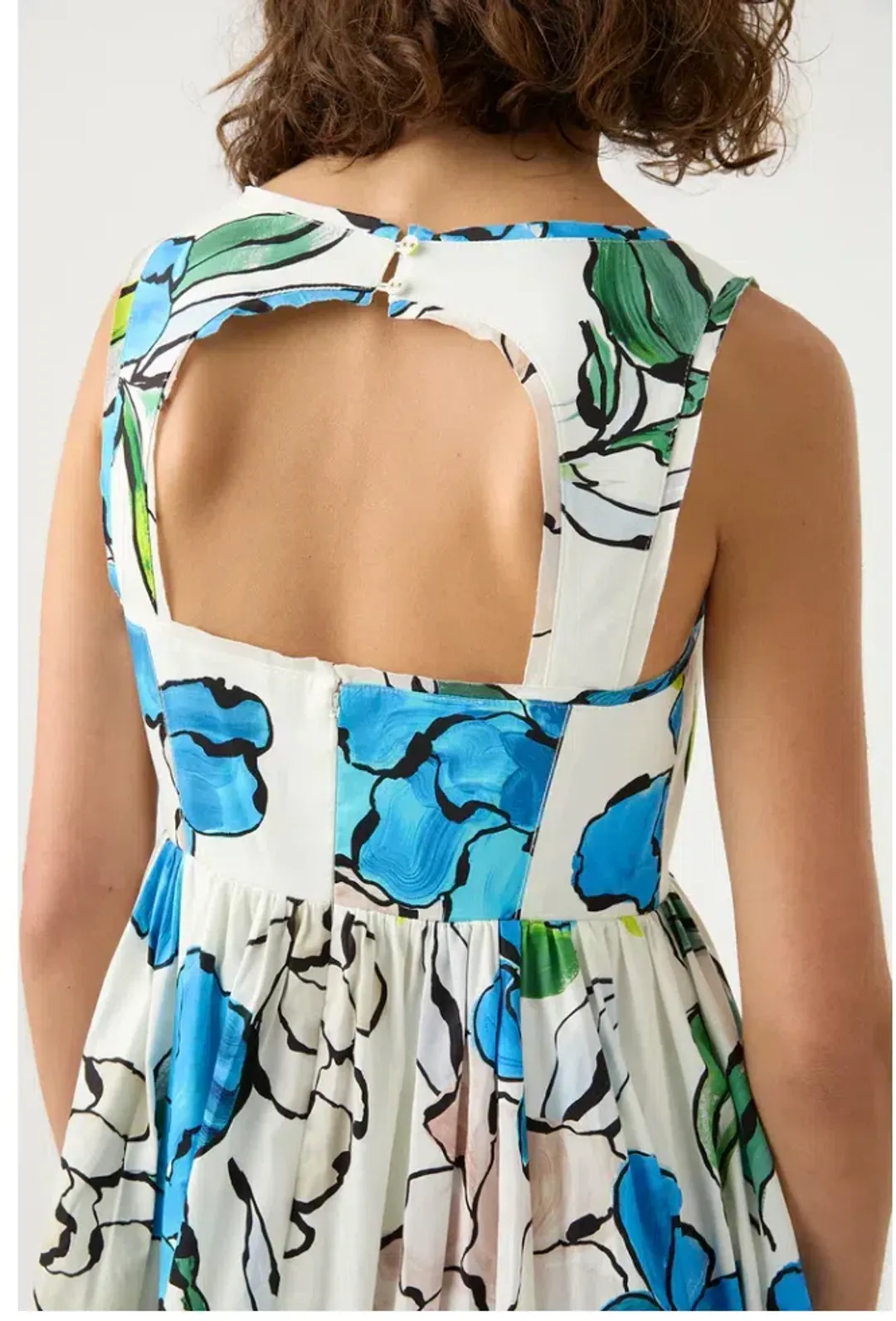 Aje Erika Cut Out Midi Dress in Cool Camellia Floral Size 8 for rent on The Volte - main image