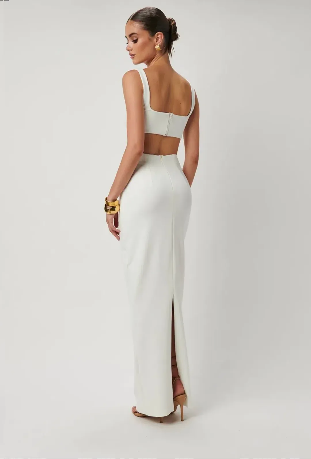 Effie Kats Gabriela Gown Ivory Size XS / AU 6 for rent on The Volte - main image