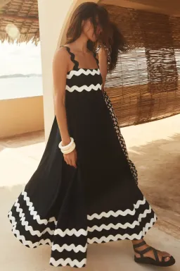 Mister Zimi Vivi Ric Rac Dress Black White Size 8 for rent on The Volte - image 2