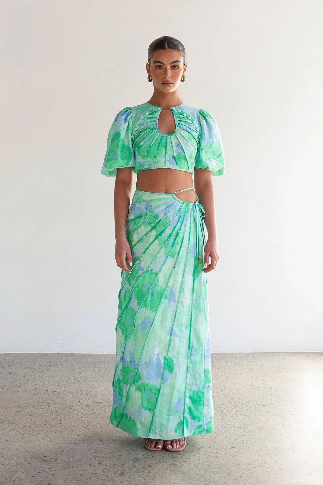 Zaco Nalani Top and Skirt Set Blue Gerbera Floral Print Size 8 for rent on The Volte - main image