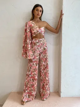 Significant Other Simone Set in Floral Size 8 for rent on The Volte - image 1