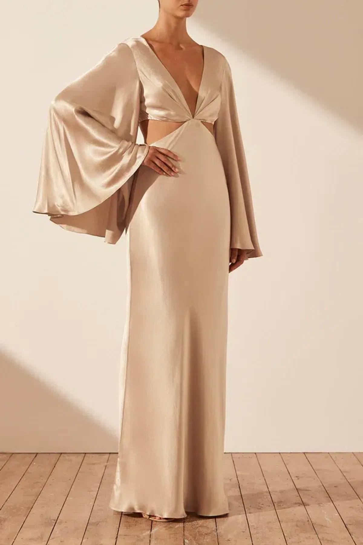 Shona Joy La Lune Flared Sleeve Open Back Maxi Dress Gold Size 6 - Image 2