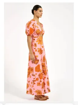 Roame Kozmo Dress Jarome Floral Print Size 8 for rent on The Volte - image 2