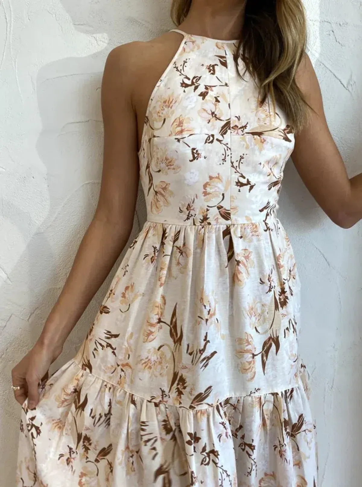 Shona Joy Roxanne Linen Open Back Tiered Midi Dress Floral Size AU 10 - Image 3