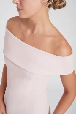 Rebecca Vallance Amore Off The Shoulder Midi Dress Pink Size 6 for rent on The Volte - image 2