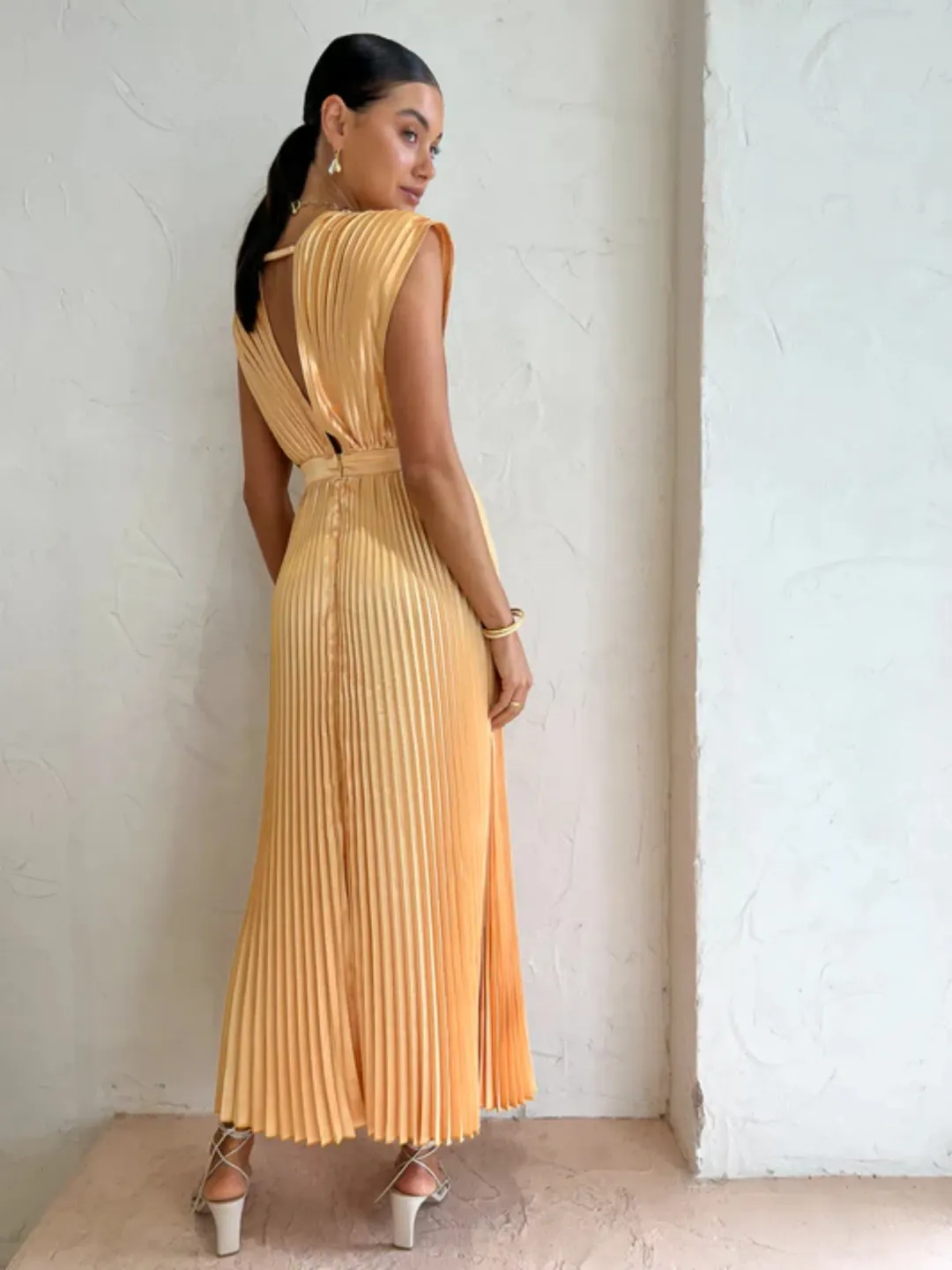 L'idée Gala Gown Mango Size AU 6 for rent on The Volte - main image