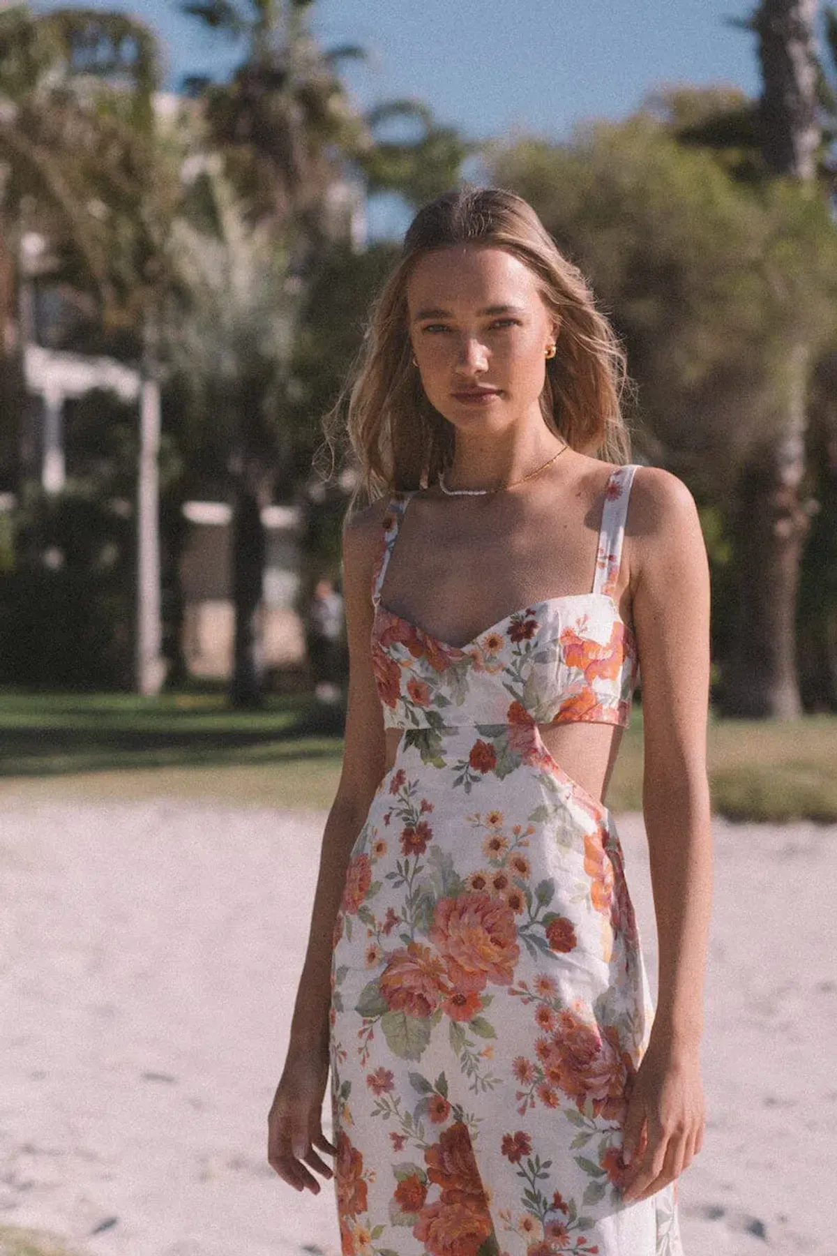 Sofia the Label Delilah Cut Out Midi Dress in Sunset Floral Size 8 - Image 3