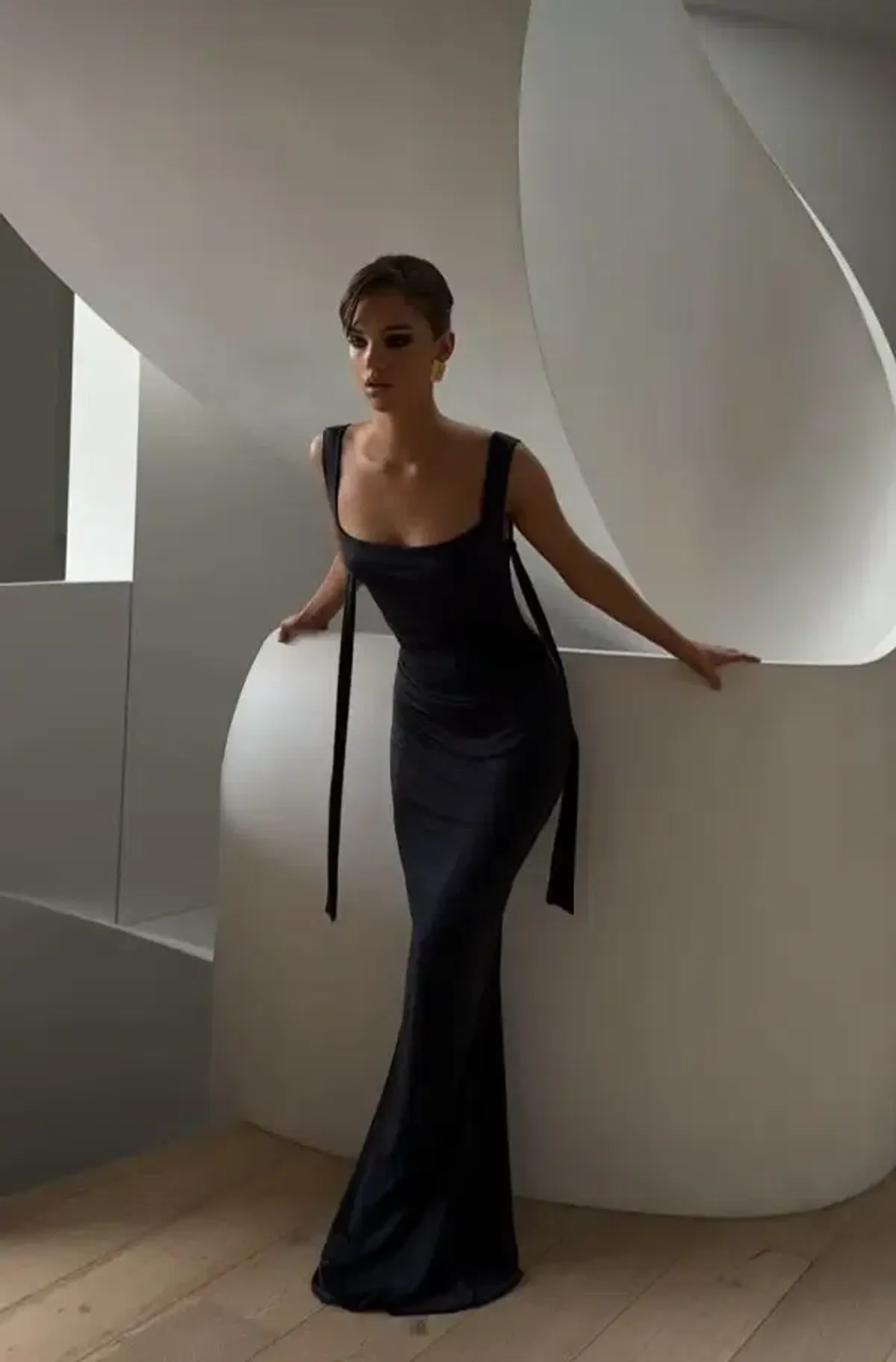 Effie Kats Helena Gown Black Size S / AU 8 - Image 5