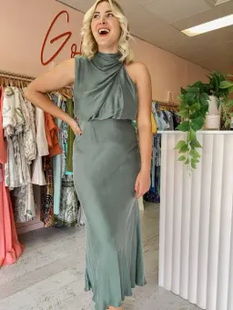 Sheike Park Ave Dress in Sage Size 16 for rent on The Volte - image 6