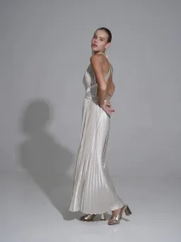 L'Idee Moderniste Gown Champagne Size AU 6 for rent on The Volte - image 4