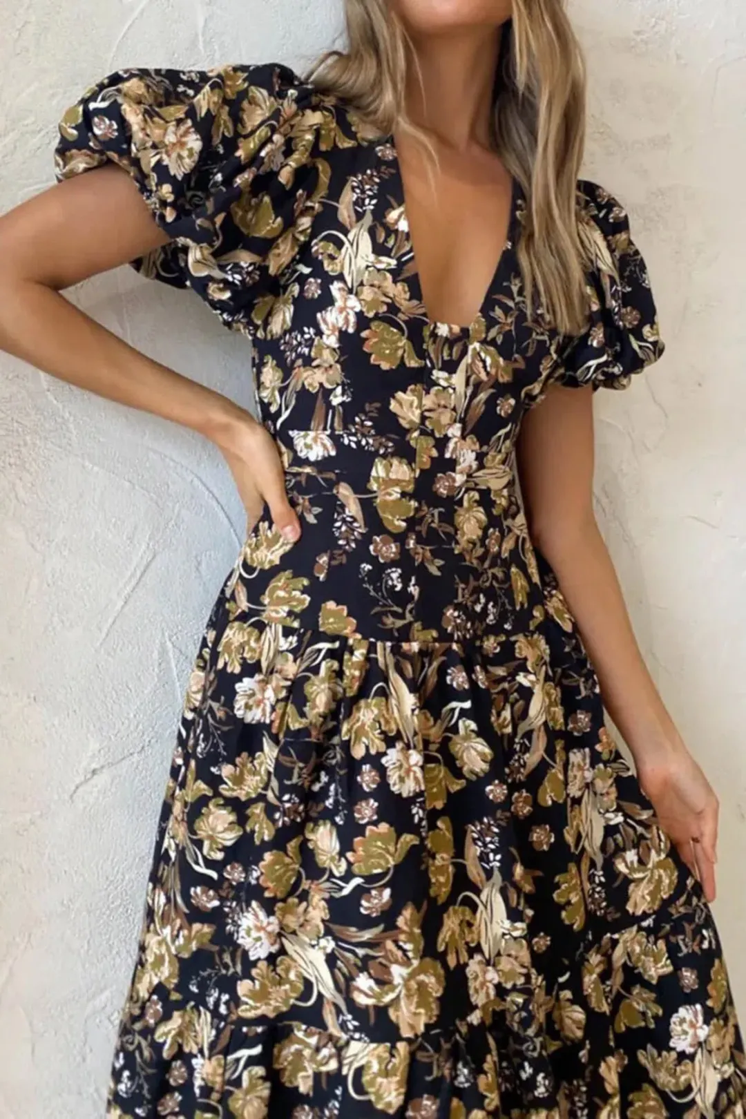 Shona Joy Palermo Plunged Short Sleeve Midi Dress Floral Size AU 8 for rent on The Volte - main image