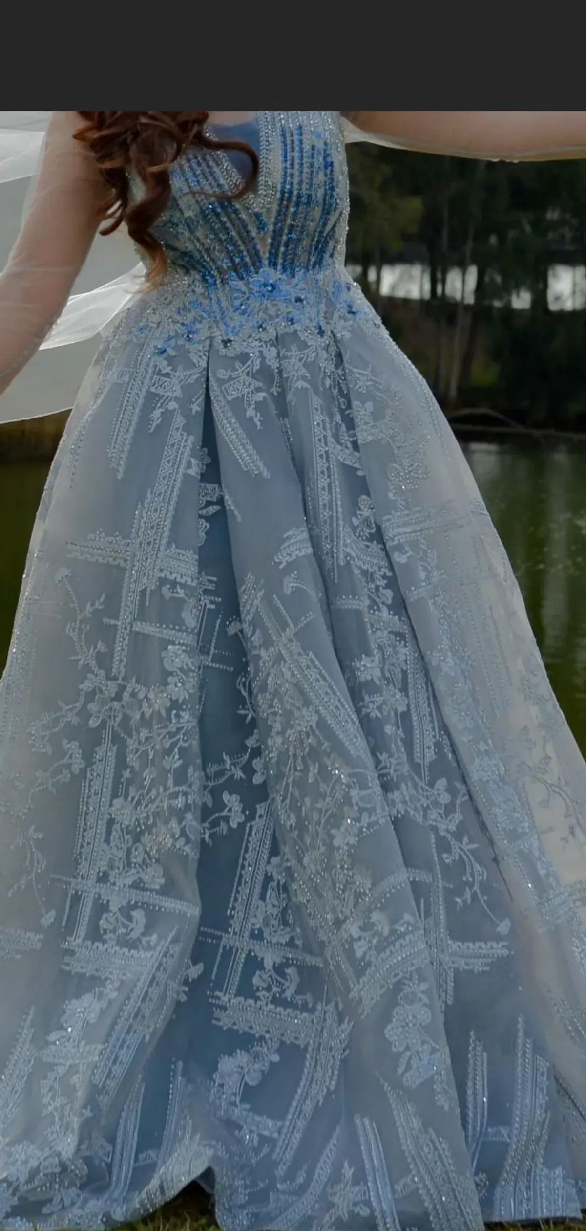 Stunning Silver Engagement ball gown size small - Image 1