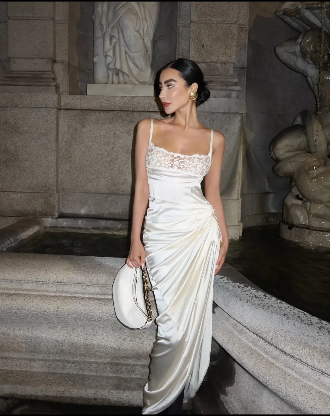 Jacquemus Le Chouchou La Saudade Longue Brodée Maxi Dress Off White Size 36 / AU 8 for rent on The Volte - main image