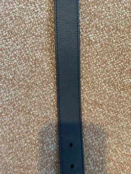 Gucci Double G Buckle Leather Belt Black Size 75 for rent on The Volte - image 5