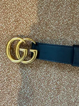 Gucci Double G Buckle Leather Belt Black Size 75 for rent on The Volte - image 3