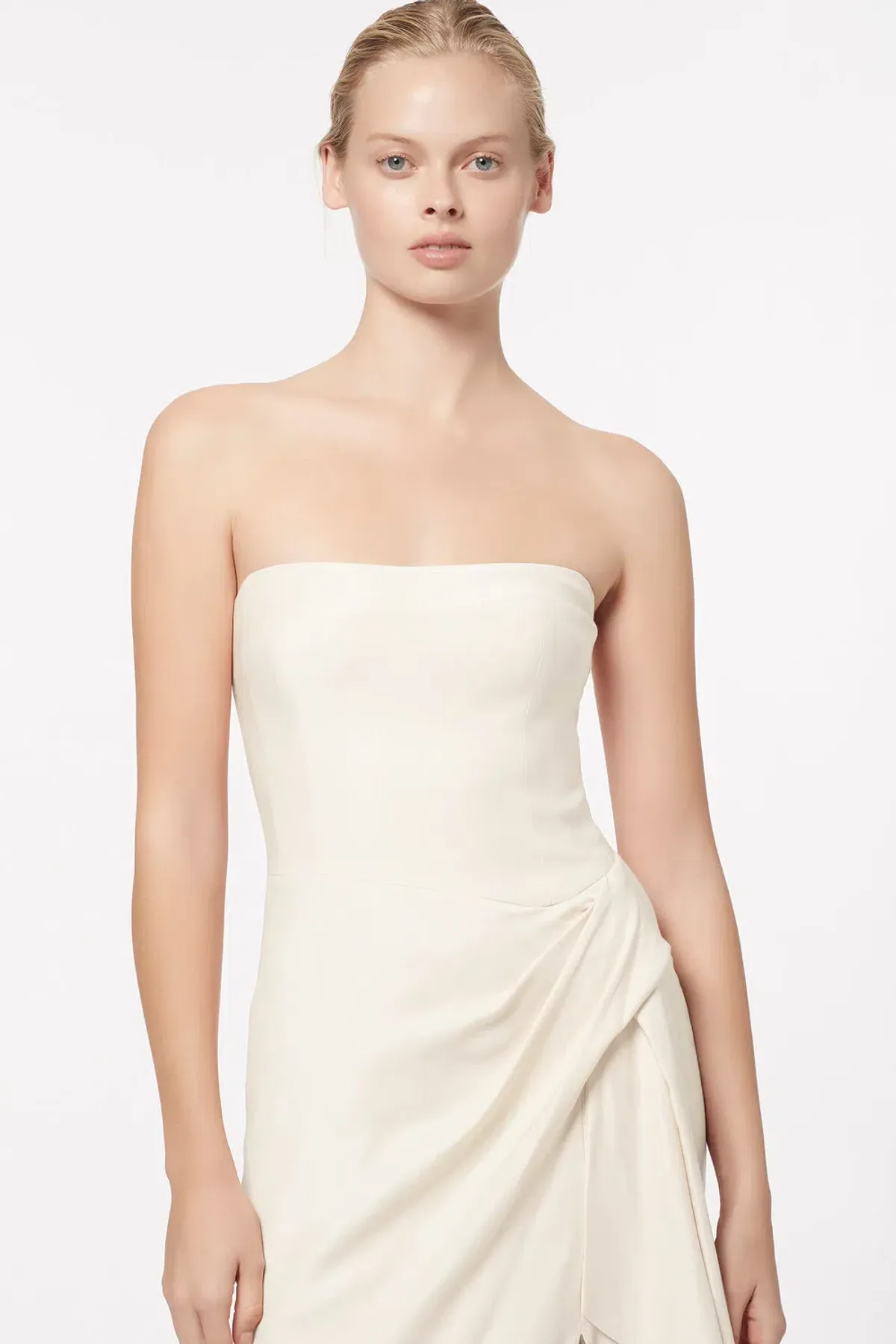 Manning Cartell Asymmetrical Games Strapless Maxi Gown in Cream Size 6 - Image 4