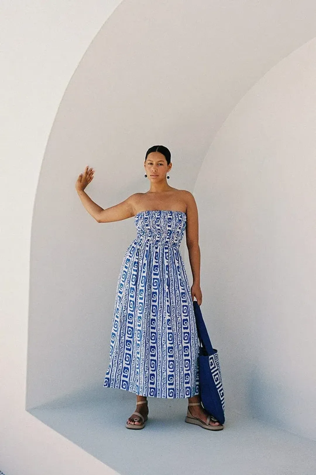 Faithfull The Brand Musee Midi Dress in Pacific Print Size 12 for rent on The Volte - main image