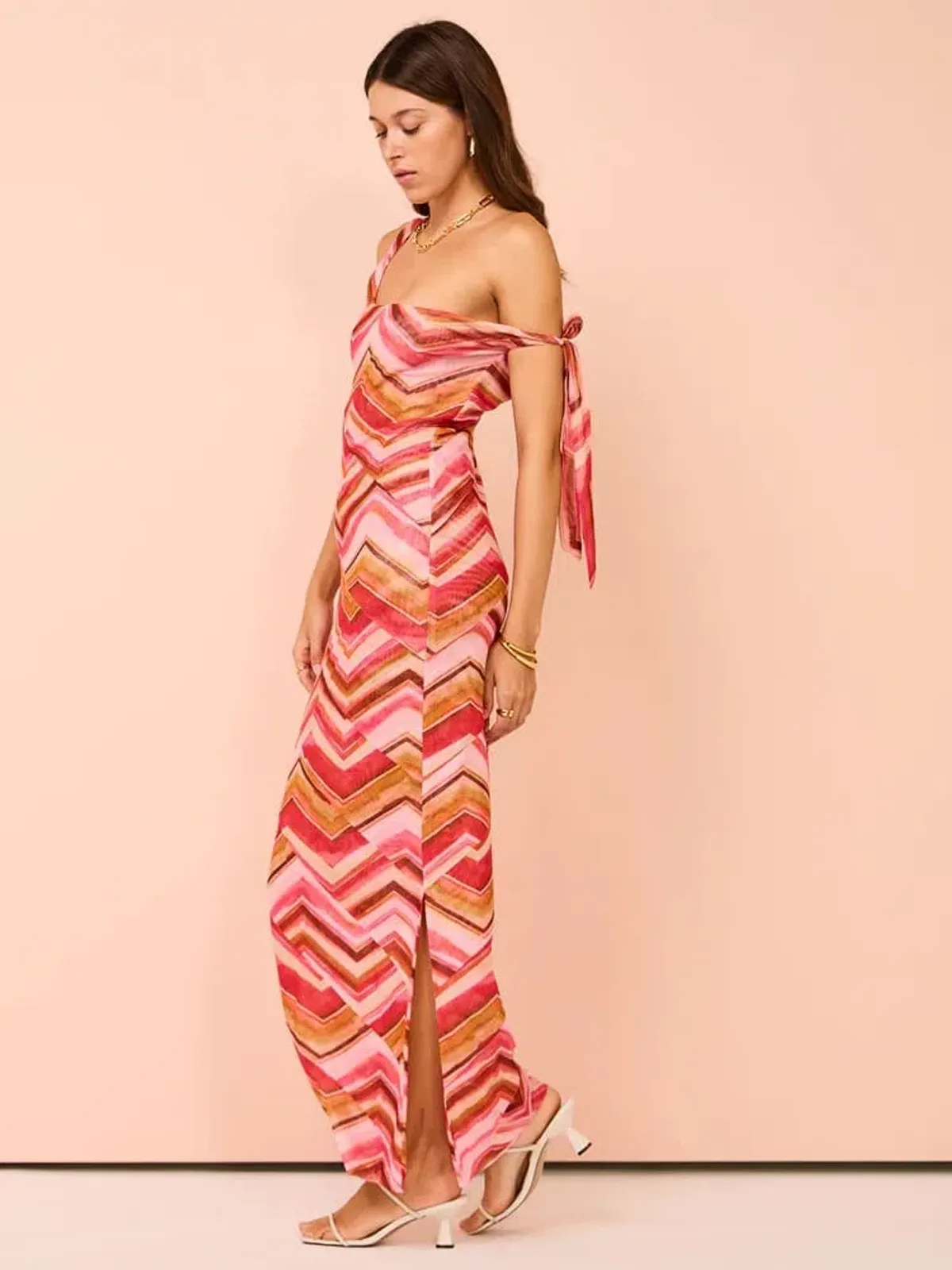 Issy Panelled Maxi Dress In Chevron Print Size 12 - Image 4
