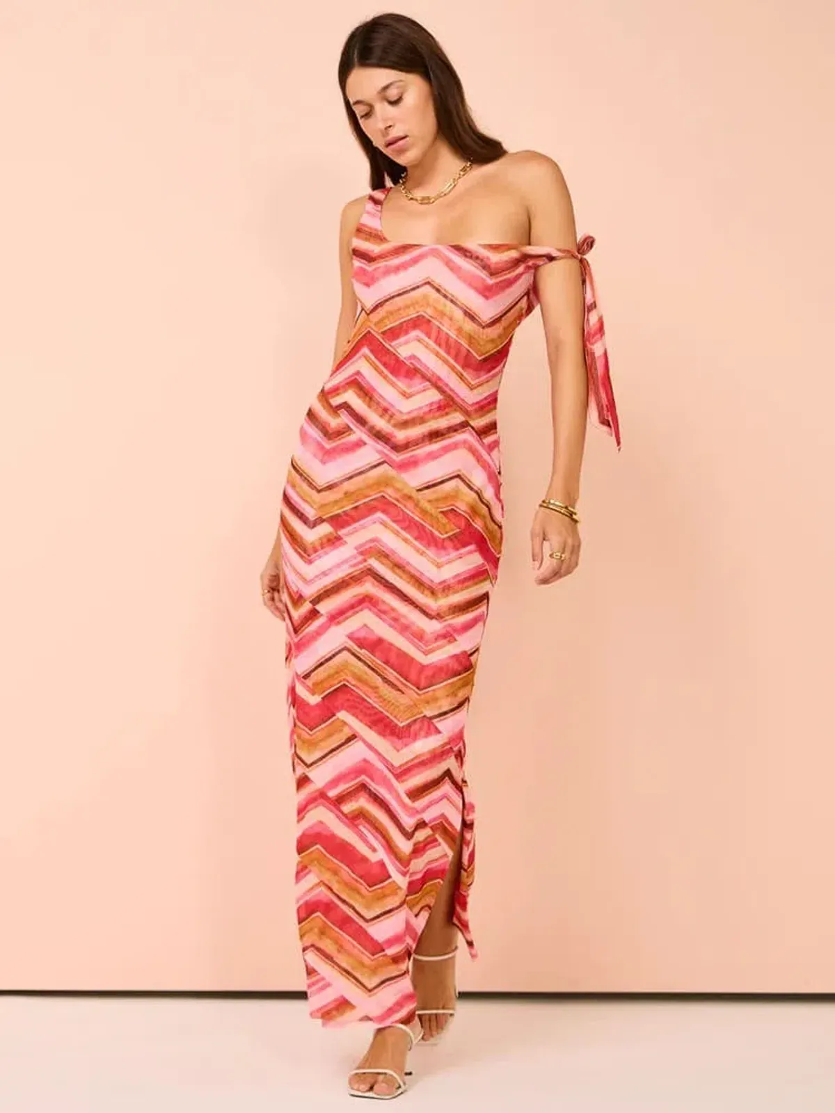 Issy Panelled Maxi Dress In Chevron Print Size 12 - Image 1