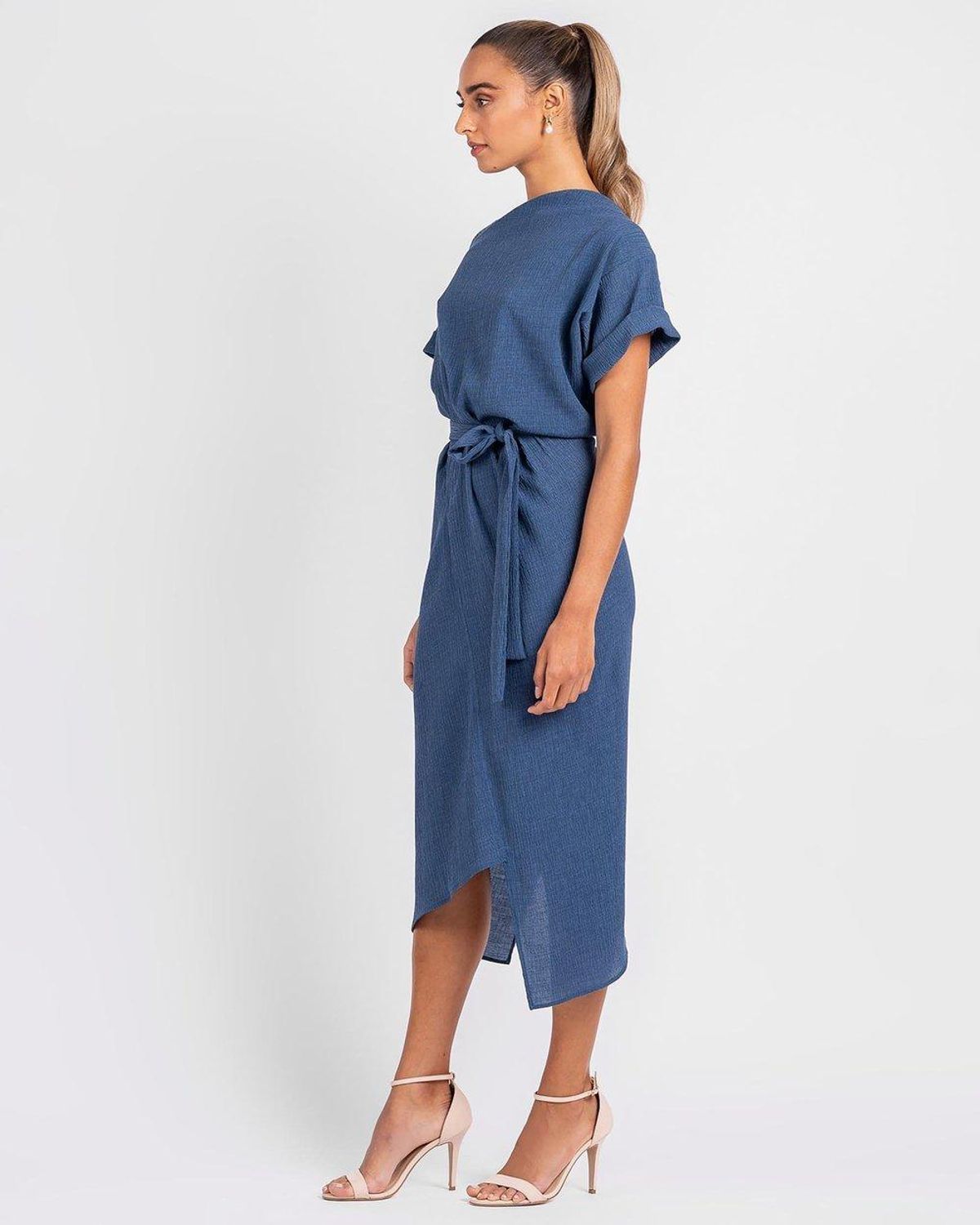 Third Form Blue Dress Size 8 - Image 2