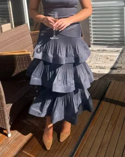 Zimmermann The Pleated Tiered Skirt in Paradise Navy Size 2/Au 12 for rent on The Volte - image 2