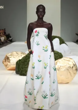 Oroton Poppy Print Gown Cream Floral 10 for rent on The Volte - image 9