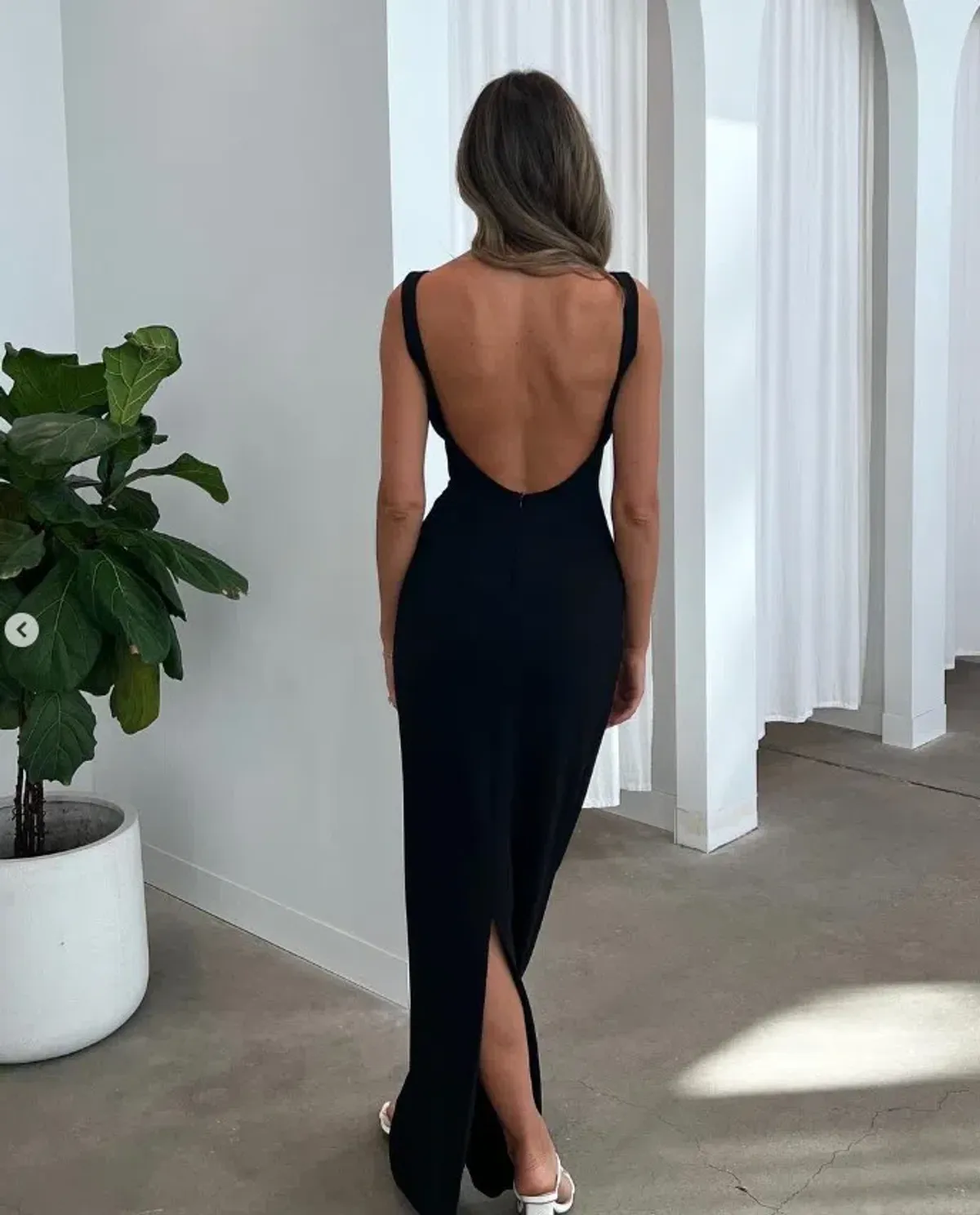 Effie Kats Verona Gown Black Size M / AU 10 - Image 4