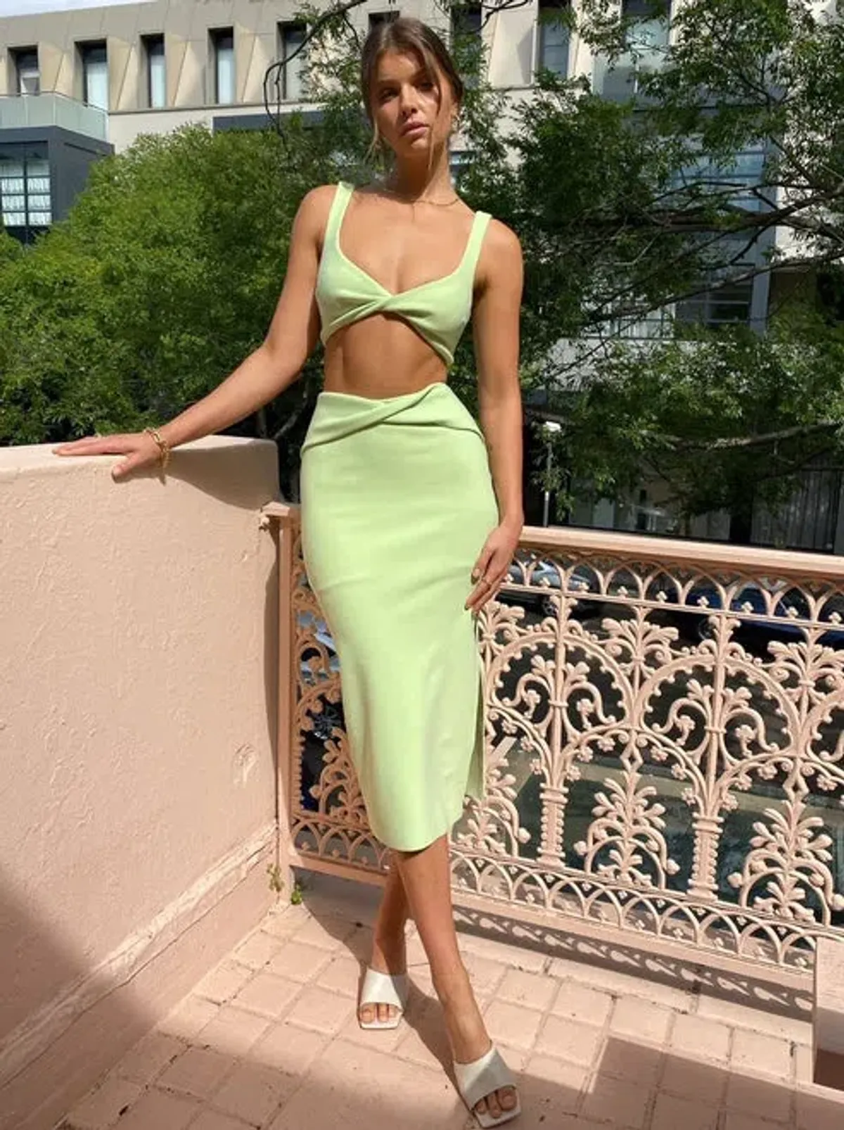 Bec & Bridge Clover Top & Midi Skirt Set Apple Green Size 8 - Image 2