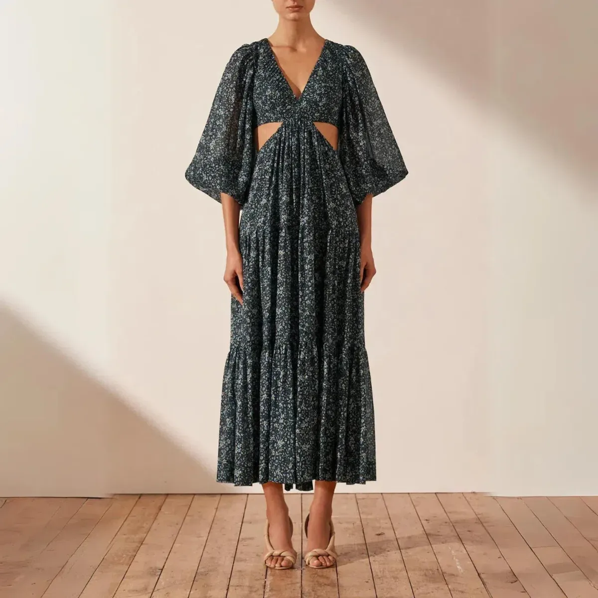 Shona Joy Denise Pin Tuck Cut Out Balloon Sleeve Midi Dress Navy Print Size 10 - Image 1