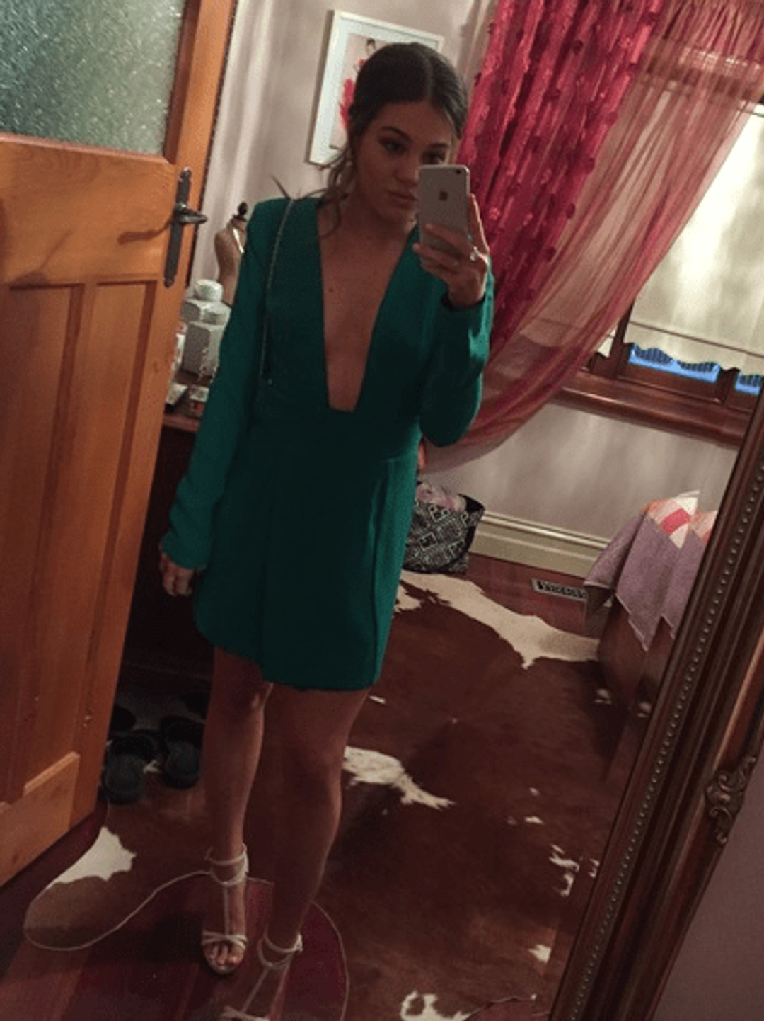 Chrissy Teigen Josiah Mini Green Size 8 for rent on The Volte - main image