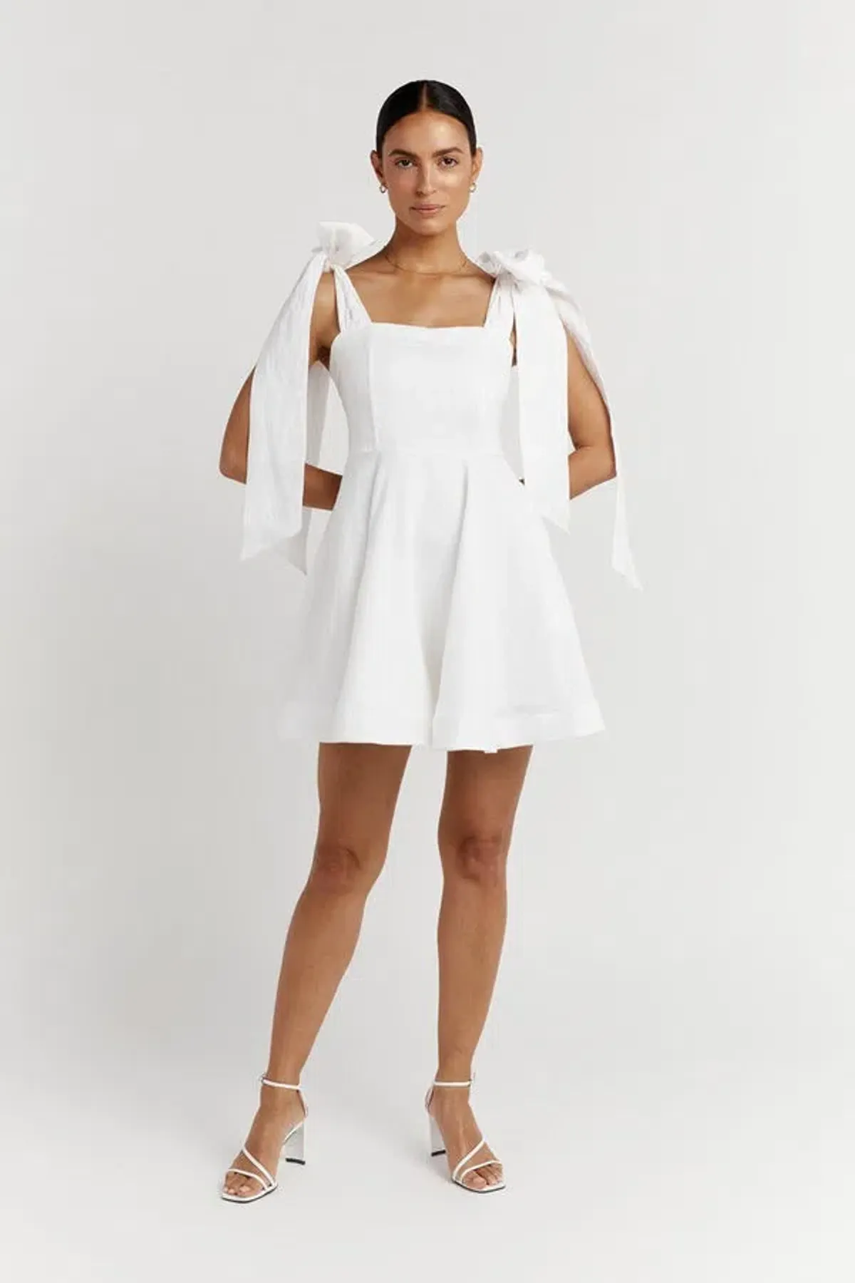 Dissh Aisle Bow Mini Dress White Size 8 - Image 1