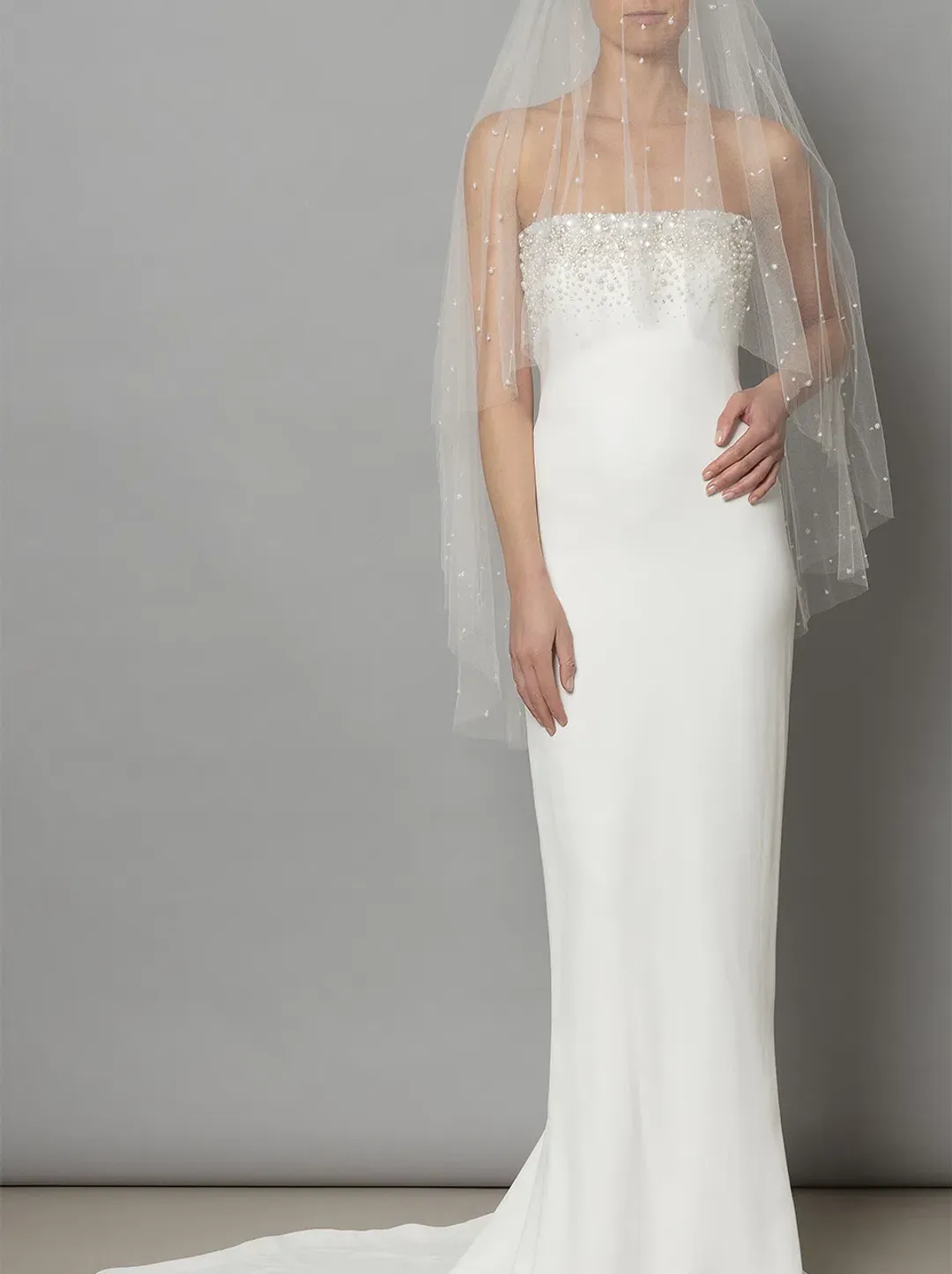 Galia Lahav Eve Slim-fitted Wedding Dress Ivory Size 6 for rent on The Volte - main image
