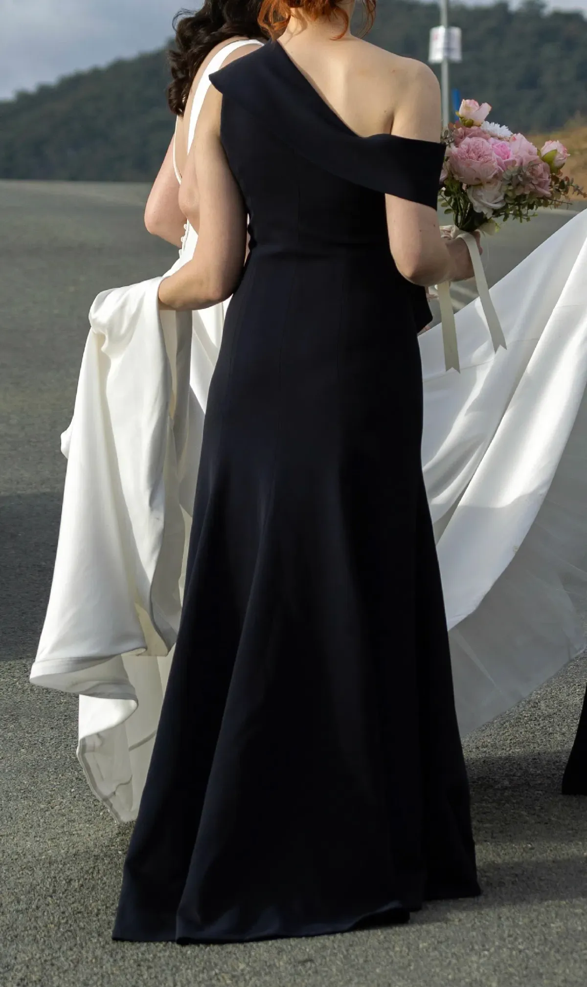Carla Zampatti Crepe Fascia Asymmetrical Floor Length Gown Navy Size 8 - Image 3