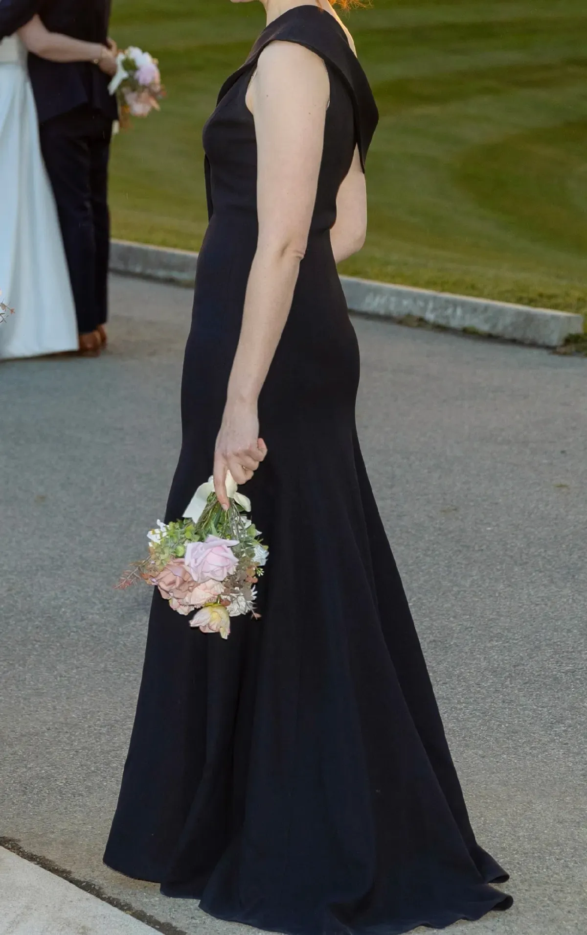 Carla Zampatti Crepe Fascia Asymmetrical Floor Length Gown Navy Size 8 - Image 7