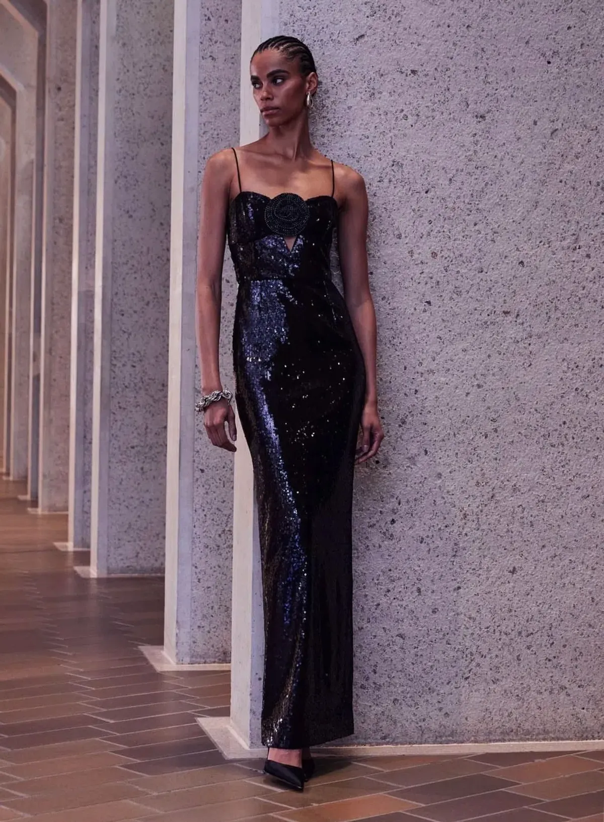 Rebecca Vallance Denise Gown Black Size 8 - Image 1