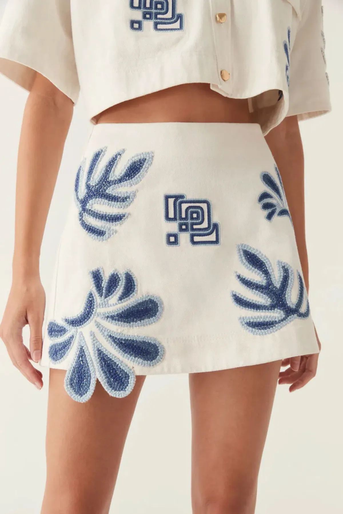 Aje Esprit Embroidered Skirt Size 10 and Top Size 6 Set Ivory-Blue - Image 5
